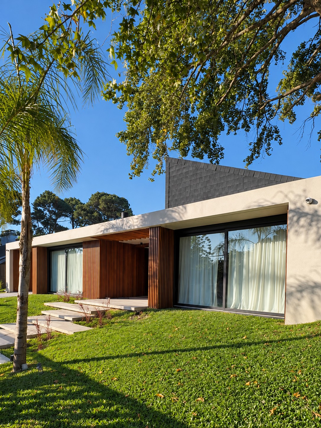 Fachada de Loma Verde